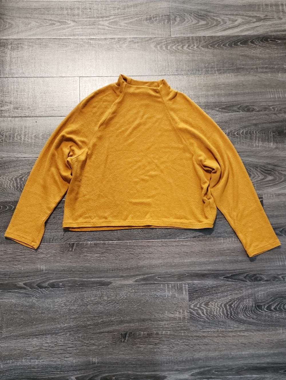 🌵 H&M Brushed Pullover 🌵
